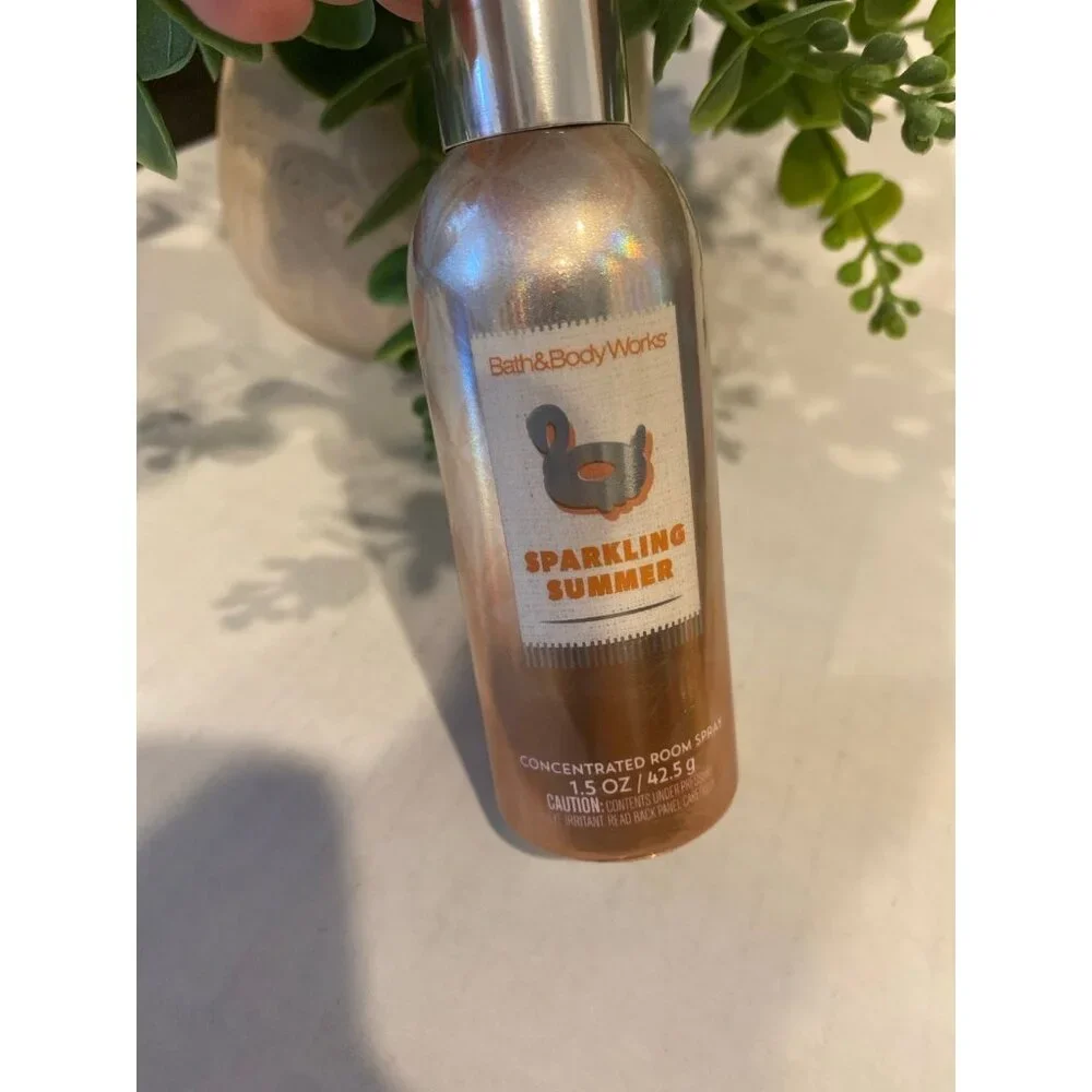 Bath & Body Works “Poolside Cabana & “Sparkling Summer” 2 New Room Sprays